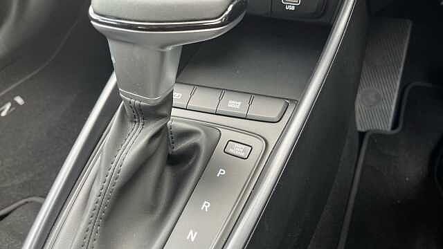 Hyundai I20 1.0T GDi Advance 5dr DCT Black