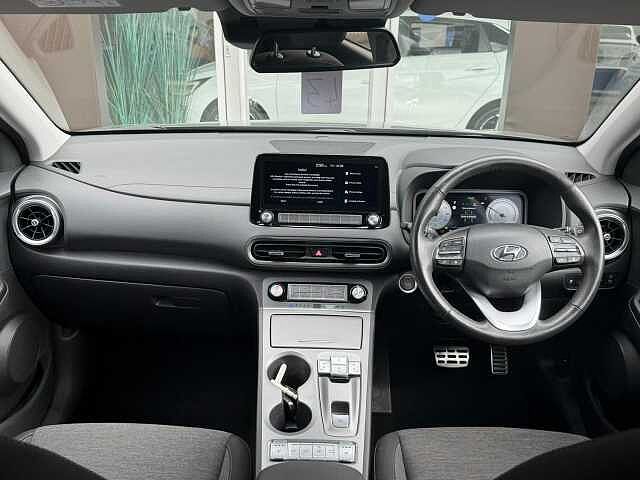 Hyundai KONA 39kWh Premium Auto 5dr (10.5kW Charger) Grey