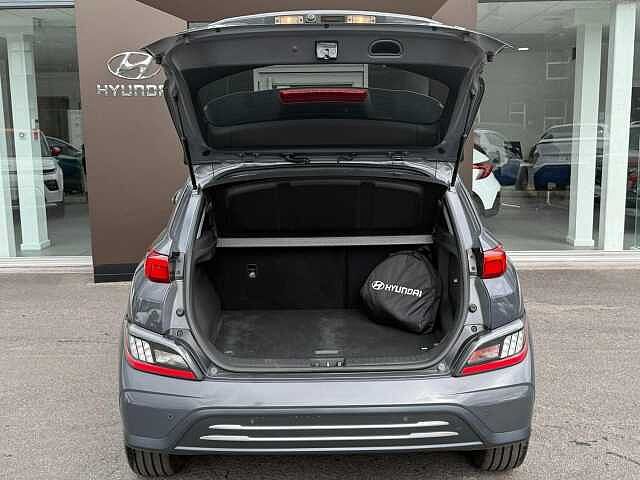 Hyundai KONA 39kWh Premium Auto 5dr (10.5kW Charger) Grey