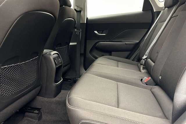 Hyundai KONA 1.6 T-GDi Advance Euro 6 (s/s) 5dr White