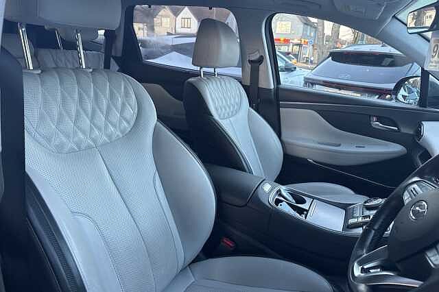Hyundai SANTA FE 1.6 TGDi Hybrid Ultimate 5dr 4WD Auto