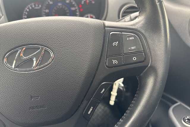 Hyundai i10 1.0 SE 5dr