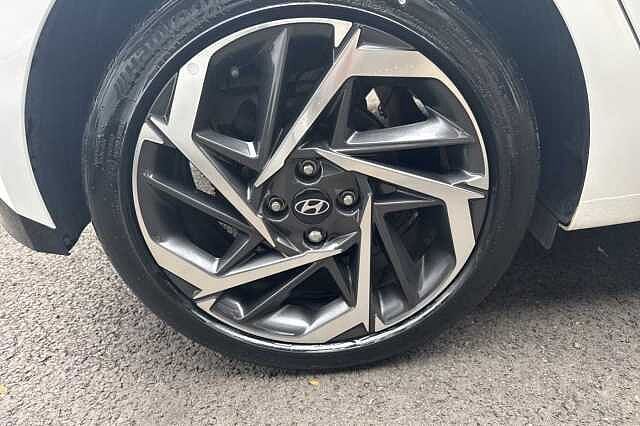 Hyundai I20 1.0T GDi 48V MHD Premium 5dr DCT White