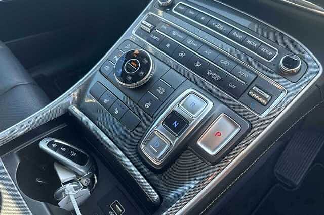 Hyundai SANTA FE 1.6 TGDi Hybrid Premium 5dr 4WD Auto