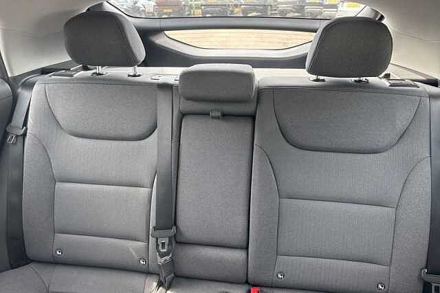Hyundai IONIQ 100kW Premium 38kWh 5dr Auto Red