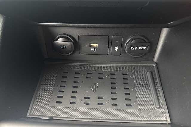 Hyundai KONA 1.6 GDi Hybrid Premium 5dr DCT White