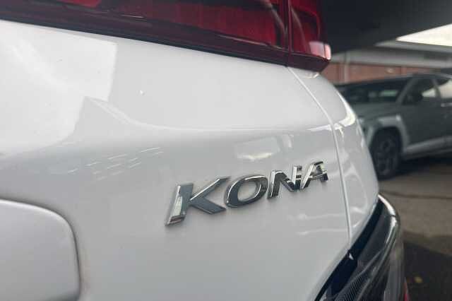 Hyundai KONA 1.6 GDi Hybrid Premium 5dr DCT White