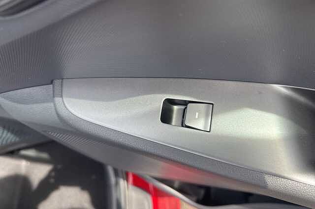 Hyundai IONIQ 100kW Premium 38kWh 5dr Auto Red
