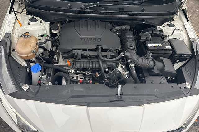 Hyundai I20 1.0T GDi 48V MHD Premium 5dr DCT White