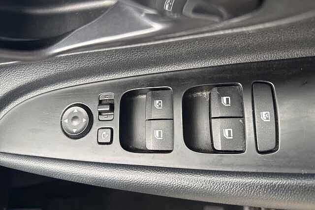 Hyundai I20 1.0T GDi 48V MHD Premium 5dr DCT White