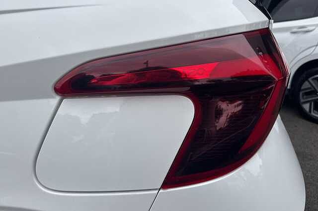 Hyundai I20 1.0T GDi 48V MHD Premium 5dr DCT White