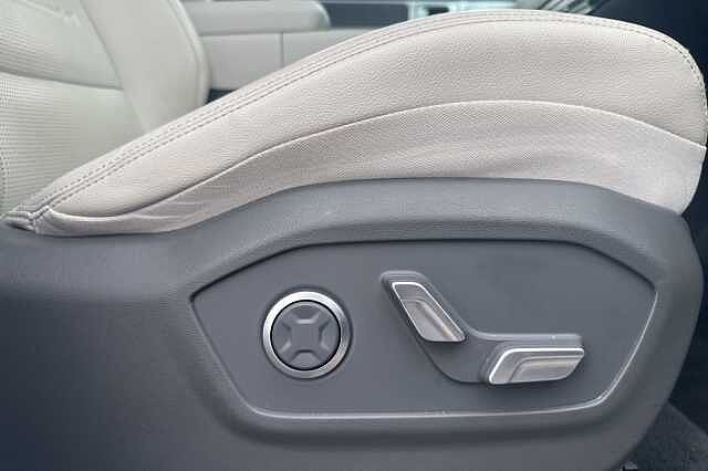 Hyundai SANTA FE 1.6 TGDi Plug-in Hybrid Ultimate 5dr 4WD Auto