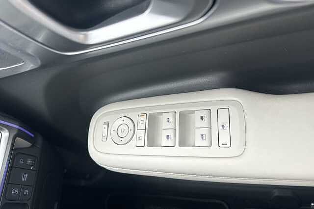 Hyundai SANTA FE 1.6 TGDi Plug-in Hybrid Ultimate 5dr 4WD Auto