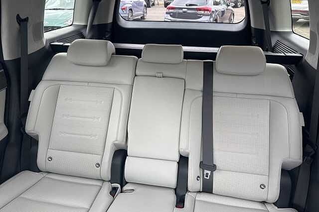 Hyundai SANTA FE 1.6 TGDi Plug-in Hybrid Ultimate 5dr 4WD Auto
