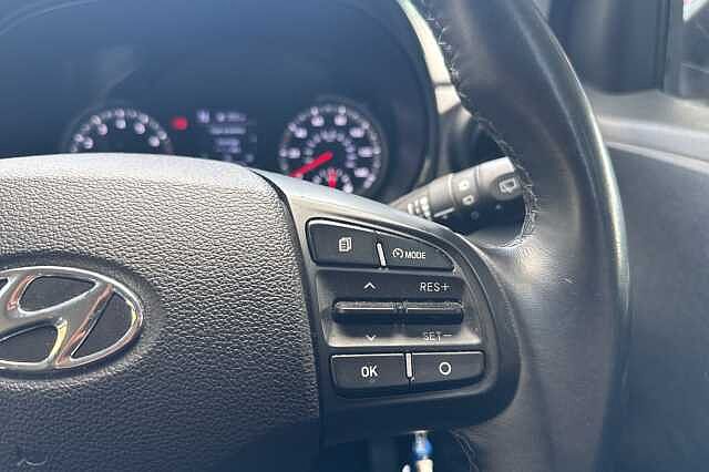 Hyundai I10 1.2 MPi SE Connect 5dr Auto Red