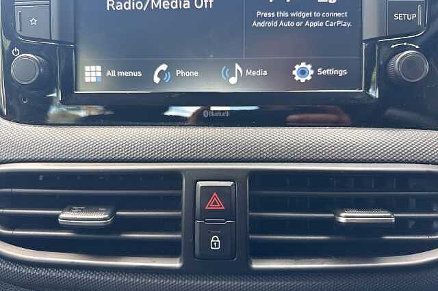 Hyundai I10 1.2 MPi SE Connect 5dr Auto Red