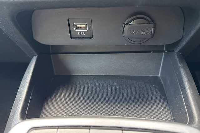 Hyundai I10 1.2 MPi SE Connect 5dr Auto Red