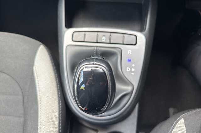 Hyundai I10 1.2 MPi SE Connect 5dr Auto Red