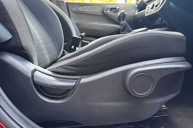 Hyundai I10 1.2 MPi SE Connect 5dr Auto Red