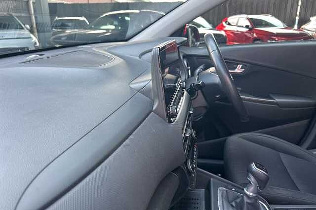 Hyundai KONA 1.0 TGDi 48V MHEV Premium 5dr Red