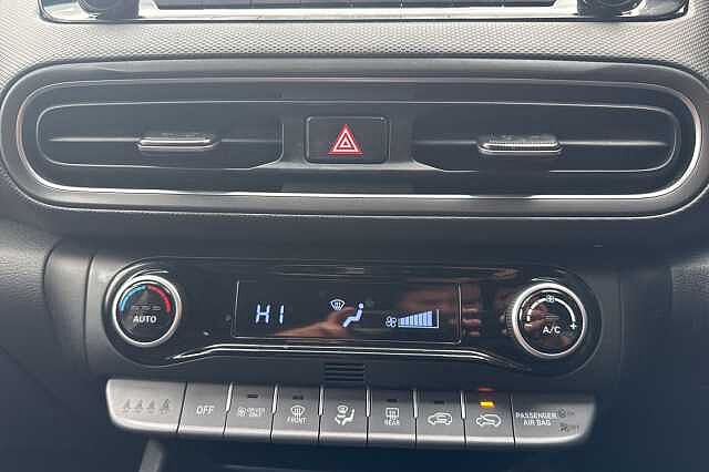 Hyundai KONA 1.6 GDi Hybrid Premium 5dr DCT Blue