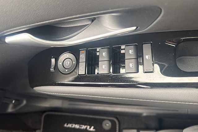 Hyundai TUCSON 1.6T 239 Hybrid Black Line 5dr Auto Grey