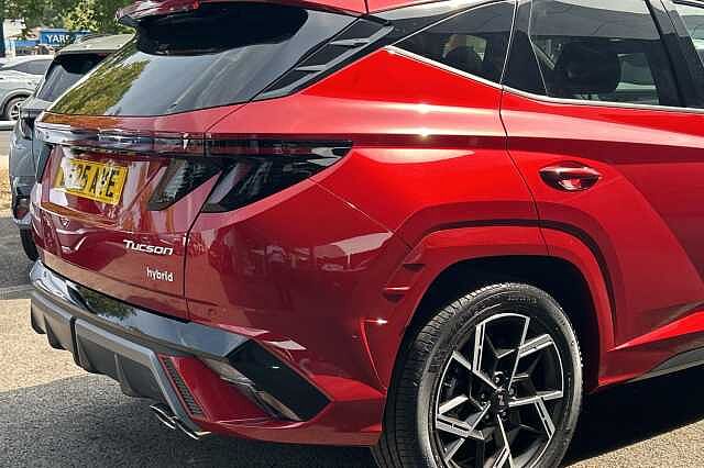 Hyundai TUCSON 1.6T Hybrid N Line S 5dr Auto Red