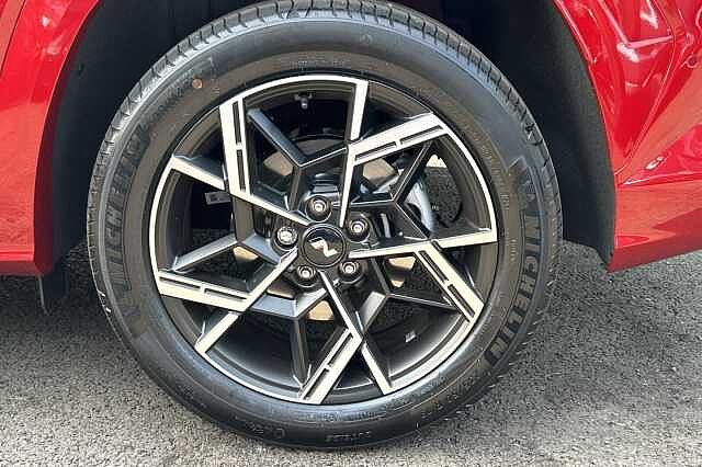 Hyundai TUCSON 1.6T Hybrid N Line S 5dr Auto Red