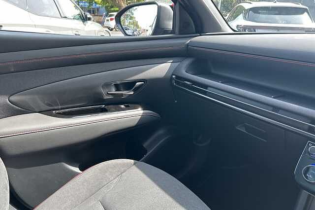 Hyundai TUCSON 1.6T Hybrid N Line S 5dr Auto Red