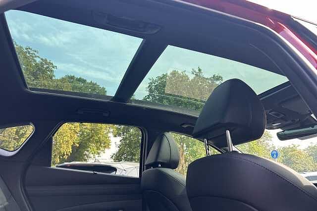 Hyundai TUCSON 1.6T Hybrid N Line S 5dr Auto Red