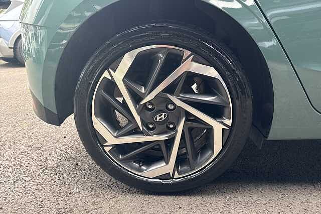 Hyundai I20 1.0T GDi 48V MHD Premium 5dr Green
