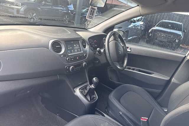 Hyundai i10 1.2 Premium 5dr