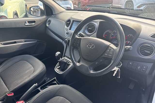 Hyundai i10 1.2 Premium 5dr