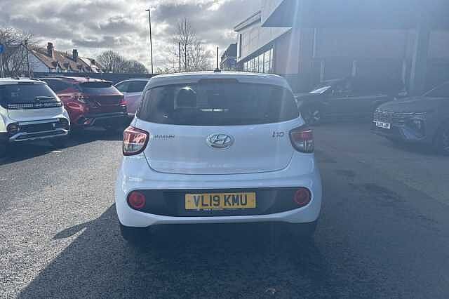 Hyundai i10 1.2 Premium 5dr