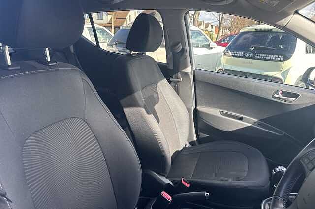 Hyundai i10 1.2 Premium 5dr