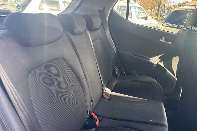 Hyundai i10 1.2 Premium 5dr