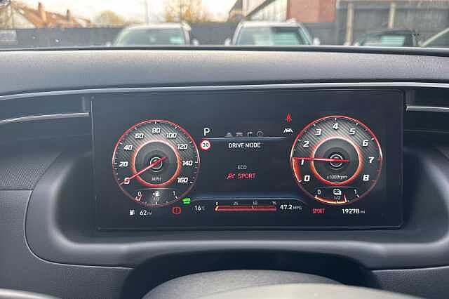 Hyundai TUCSON 1.6 TGDi Hybrid 230 SE Connect 5dr 2WD Auto Grey