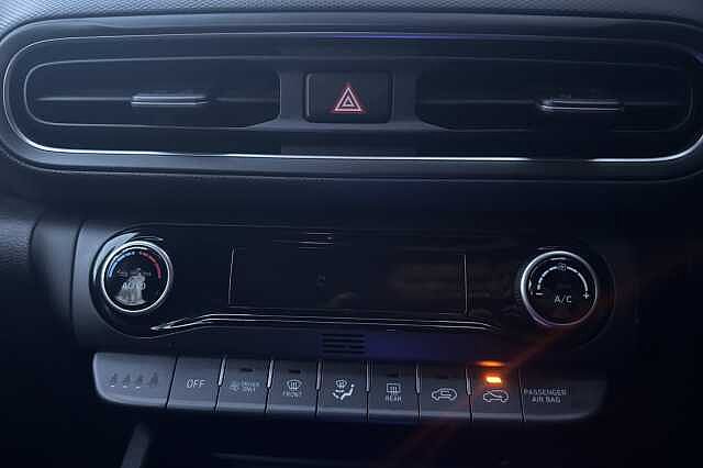 Hyundai KONA 1.6 GDi Hybrid SE Connect 5dr DCT Red