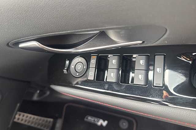 Hyundai TUCSON 1.6T 150 N Line 5dr DCT Black