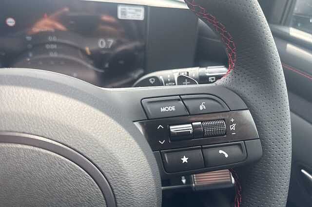 Hyundai TUCSON 1.6T 150 N Line 5dr DCT Black