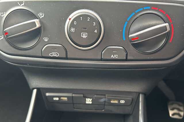 Hyundai BAYON 1.0 TGDi 48V MHEV SE Connect 5dr