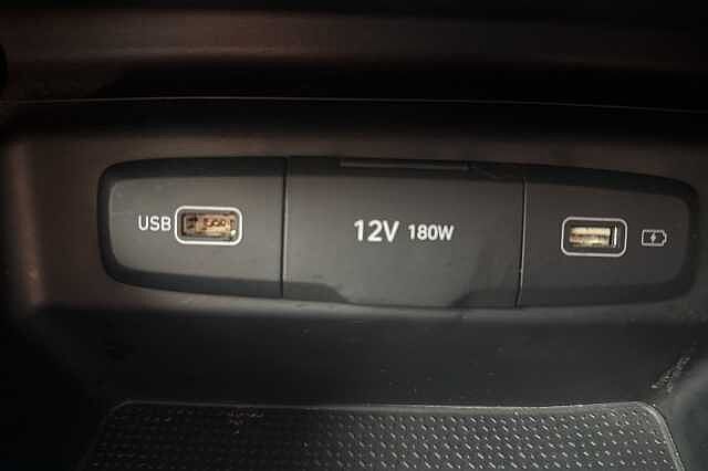 Hyundai TUCSON 1.6 TGDi 48V MHD SE Connect 5dr 2WD DCT Brown