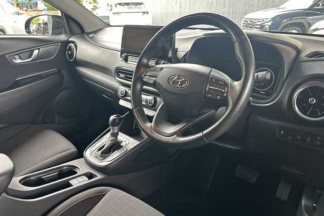 Hyundai KONA 1.6 GDi Hybrid Premium 5dr DCT Black