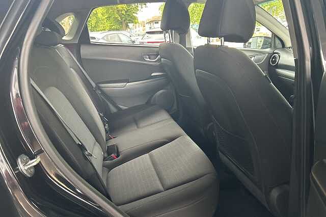Hyundai KONA 1.6 GDi Hybrid Premium 5dr DCT Black
