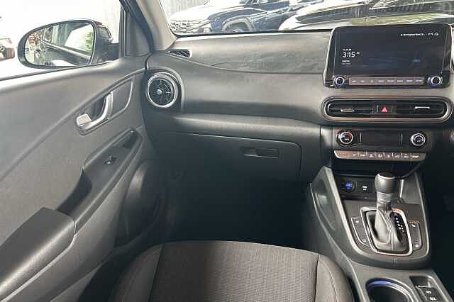 Hyundai KONA 1.6 GDi Hybrid Premium 5dr DCT Black