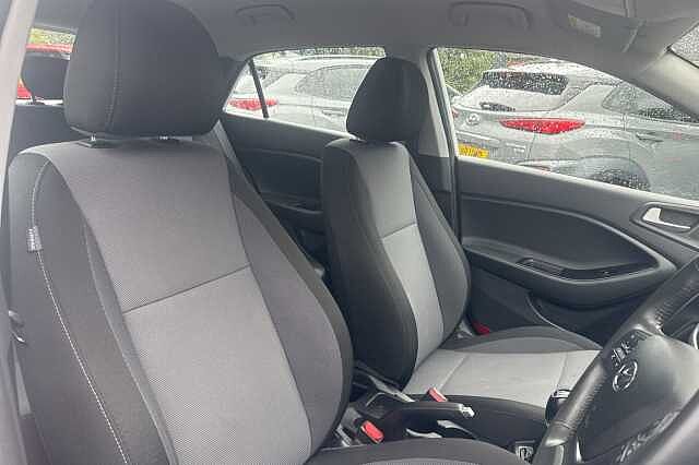 Hyundai i20 1.2 MPi SE 5dr