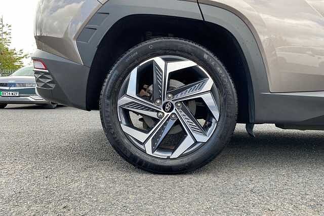 Hyundai TUCSON Premium T-Gdi Hev Sage Brown