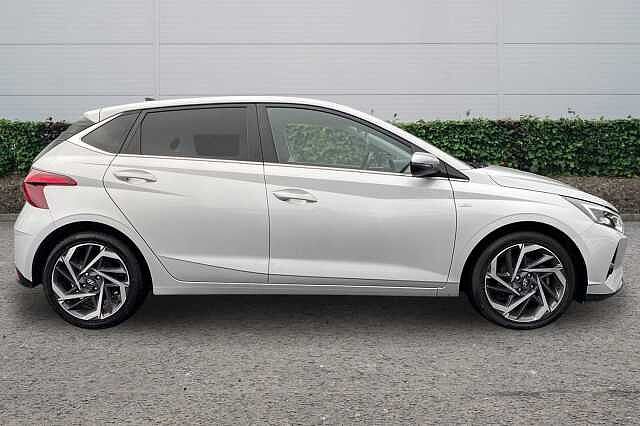 Hyundai I20 Premium Mhev T-Gdi Au Shimmering Silver