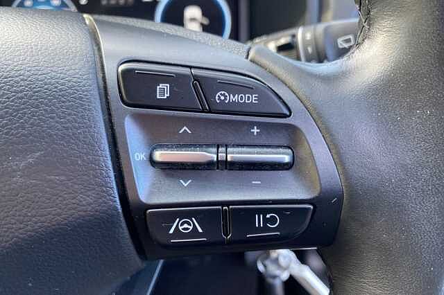 Hyundai KONA Se Connect T-Gdi Mhe Cyber Grey