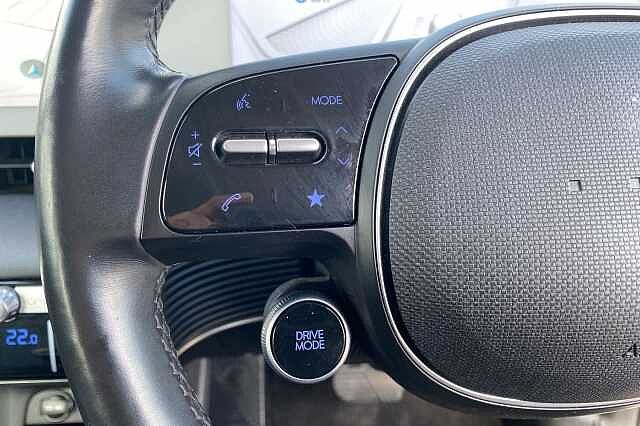 Hyundai IONIQ 5 73kWh Premium Hatchback 5dr Electric Auto AWD (305 ps) Atlas White